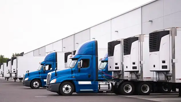 ABD'de kamyon şoförü kıtlığı! Maaşlar 57 bin dolara kadar çıktı