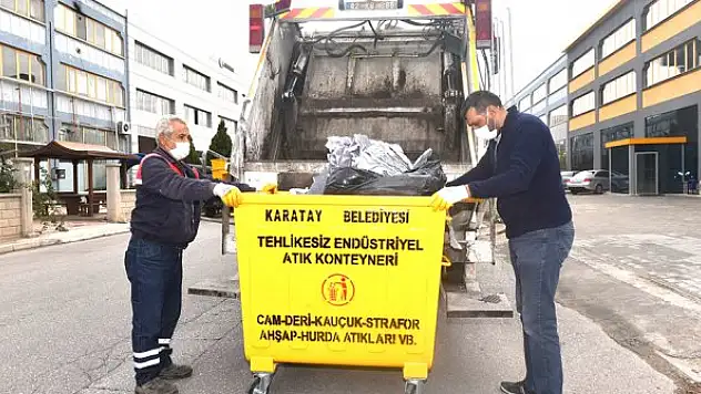 Karatay Belediyesi, sanayilerdeki endüstriyel atıkları topluyor