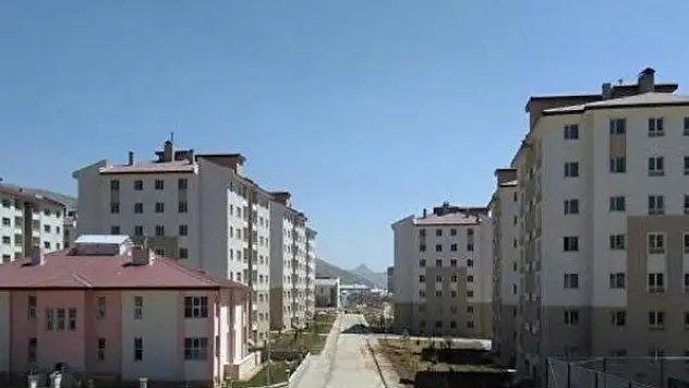 Bitlis'te TOKİ'den konut satışı