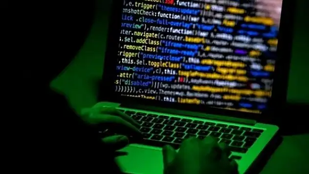 Efsane Günlere siber tuzak