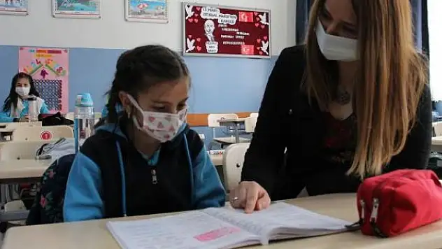 Öğretmenlerin mesleki çalışma programı uzaktan eğitimle gerçekleştirilecek