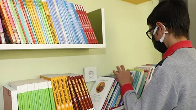 Ara tatil sonrası 1170 okul yeni kütüphaneye kavuşuyor