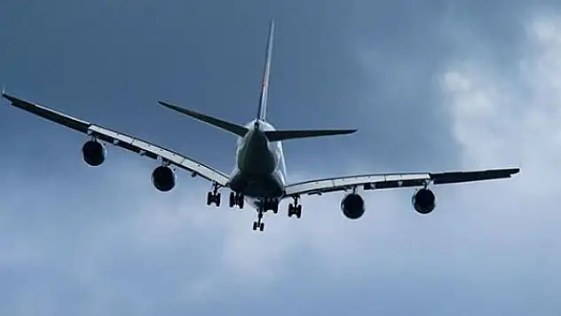 AB 7 Afrika ülkesinden seyahatleri durdurdu