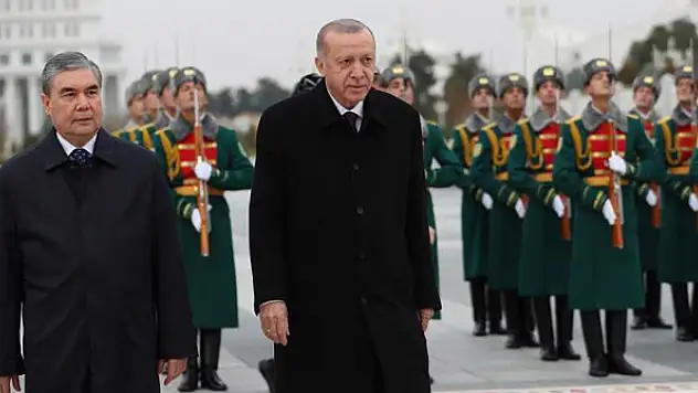 Türkiye ile Türkmenistan arasında imzalar atıldı