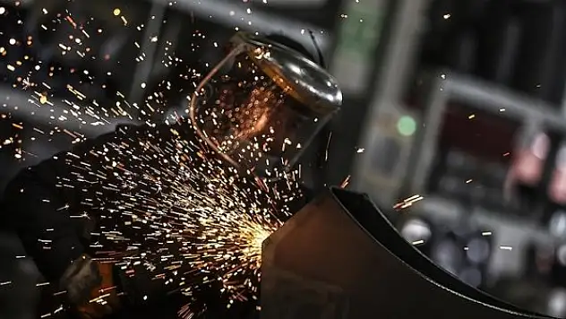 Türkiye ekonomisi yüzde 7,4 büyüdü