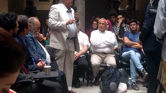 Prof. Dr. Türkmen Avrupa Birliği Gençlik Forumu'nda