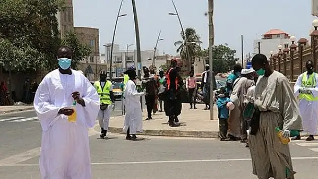 Afrika'da 11 ülkede Omicron görüldü