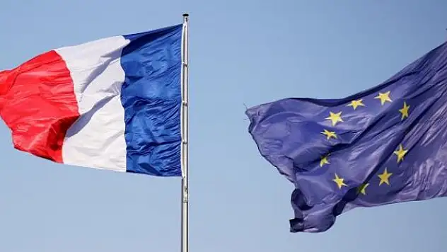 AB Zirvesi Mart 2022'de Paris'te olacak