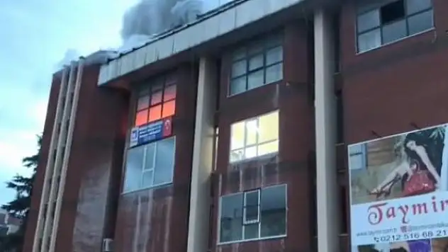 İstanbul'da sanayi sitesinde yangın