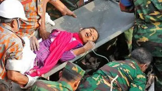 Bangladeş'te 17 gün sonra gelen mucize