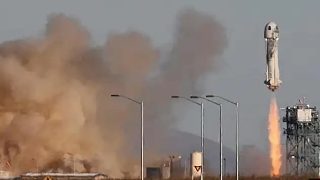 Uzayda bir ilk: 11 dakikalık üçüncü turistik uçuş gerçekleşti