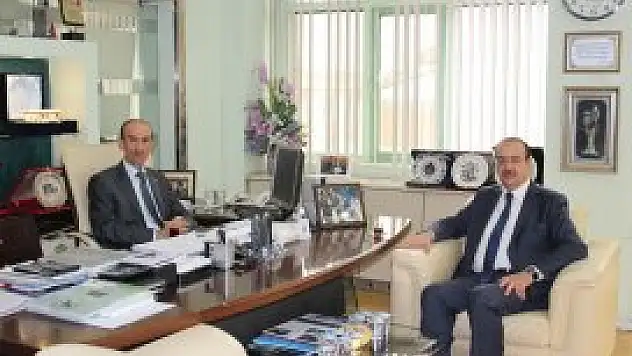 Tahir Büyükhelvacıgil'den Düzce TSO 'ya ziyaret