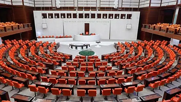 Kamuda tasarruf dönemi...Vekillere enflasyon oranının altında zam