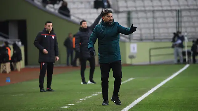 Konyaspor'un transfer sürecini İlhan Palut'un yerli kararı belirleyecek