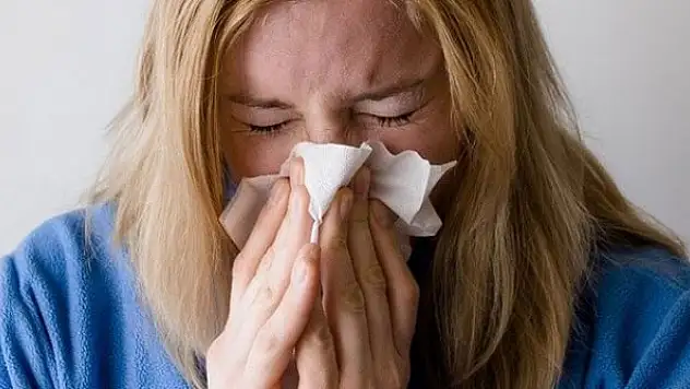 Omicron griple aynı belirtileri veriyor