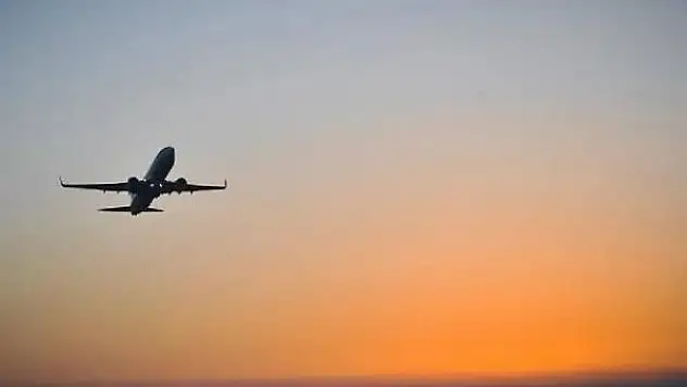 ABD'de Omicron nedeniyle 700 uçak seferi daha iptal oldu