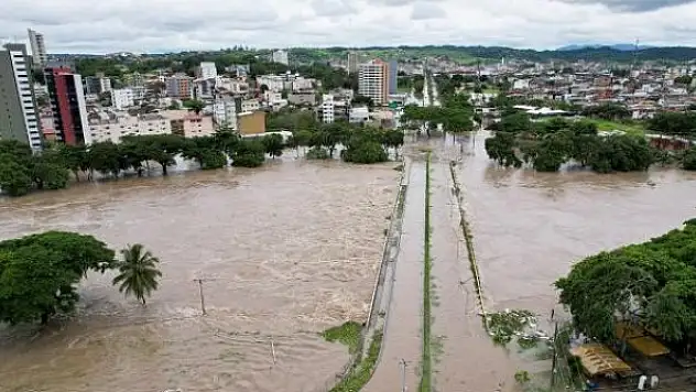 Brezilya'daki sel felaketinde ölenlerin sayısı 20'ye yükseldi