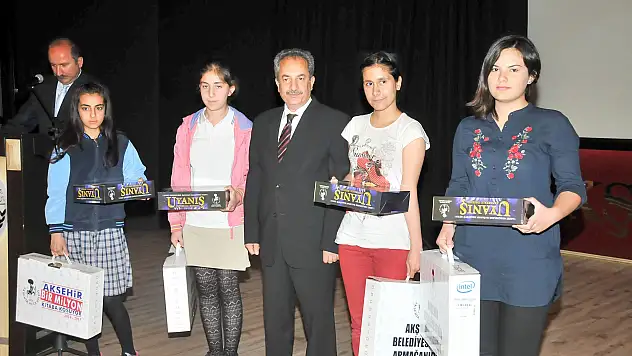 Akşehir 1 milyon kitaba koşuyor ödül töreni yapıldı