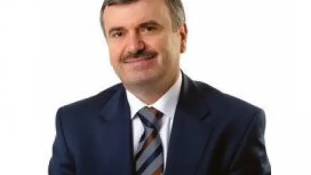 'Anne sevgisi sevgilerin en kıymetlisidir'