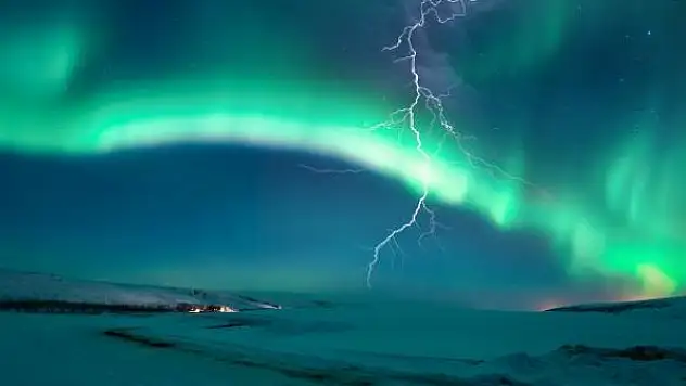 Kuzey Kutbu civarında yıldırımlar 2021'de 9 katına çıktı