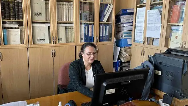 Doktor Sadık Ahmet'in hayatı, doğumunun 75'inci yılında kitaplaştırıldı