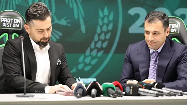 Konyaspor, İlhan Palut ile 2 yıl sözleşme uzattı! İşte Başkan ve Hoca'nın görüşleri...