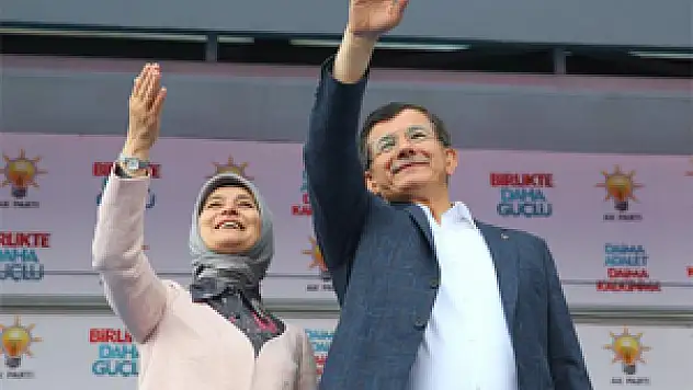 Davutoğlu 81. mitinginde Konya'da konuştu
