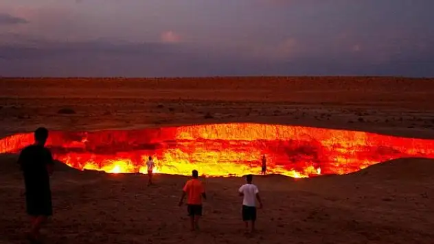 51 yıldır boşa yanıyor! Türkmenistan'dan 'Cehennem Kapısı'nı söndürün talimatı