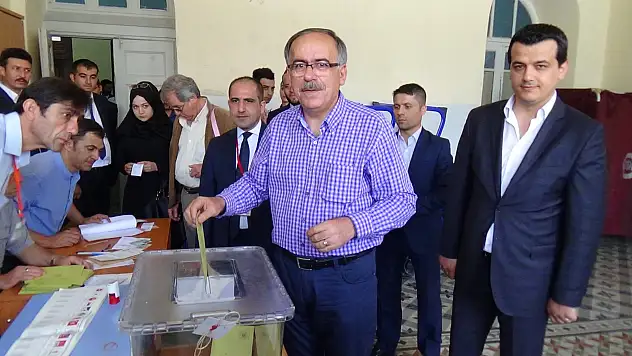 MHP milletvekili Kalaycı oyunu kullandı