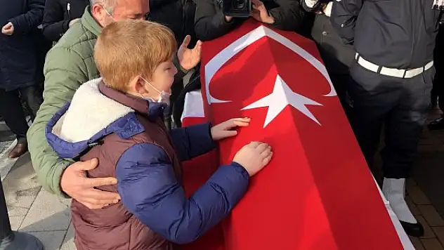 Kazada hayatını kaybeden 4 itfaiye personeli için tören düzenlendi