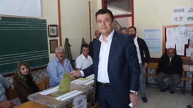 Süleyman Şenol oyunu kullandı