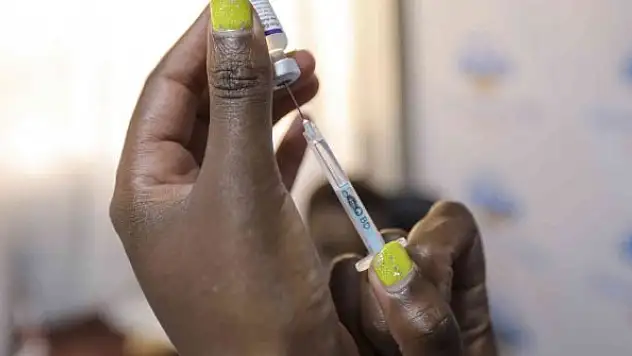 DSÖ: 'Bulaşmanın önlenmesinde yüksek etkisi olan Covid-19 aşılarına ihtiyaç var'