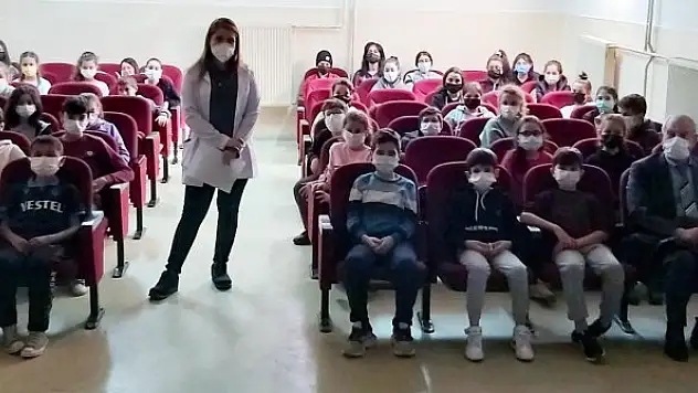 Öğrencilere verem mikrobu anlatıldı