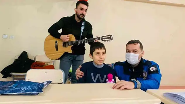 Toplum destekli polisler, engelliler için etkinlik düzenledi