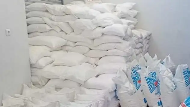 Bir depoda 16 ton sahte deterjan ele geçirildi