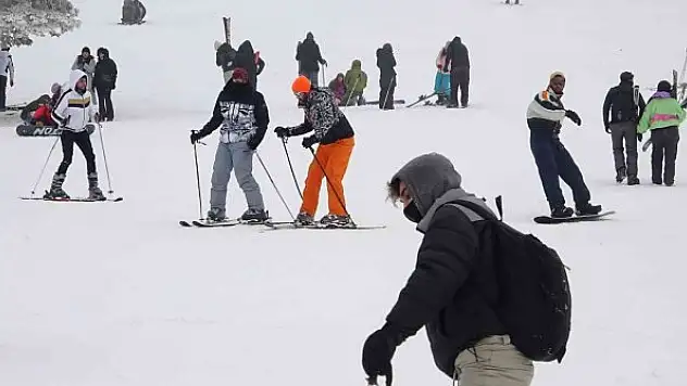 Uludağ sezonun en yoğun gününü yaşadı