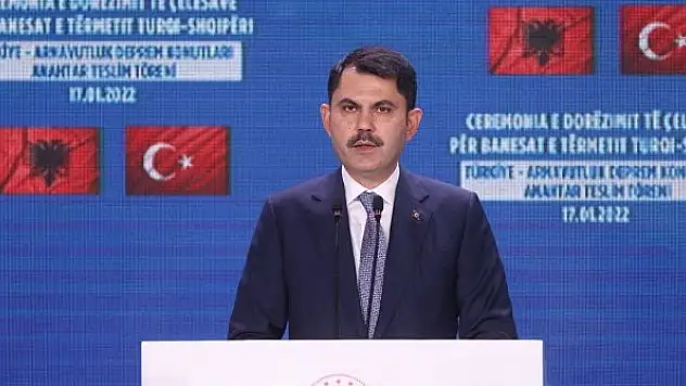 Bakan Kurum: 'Arnavutluklu kardeşlerimizin yaralarını sarmak için seferberlik ruhu ile hareket ettik'