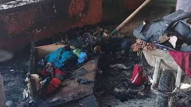 Çameli'de evi yanan ailenin yaraları sarılıyor