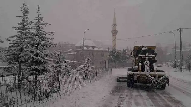 Kahramanmaraş'ta 1300 yol ulaşıma açıldı
