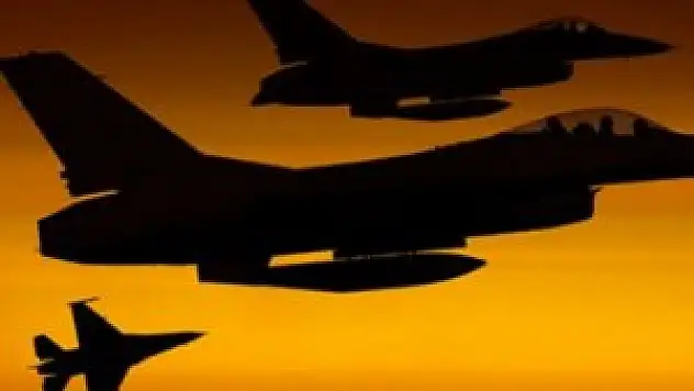 Hakkari'de savaş uçakları havalandı