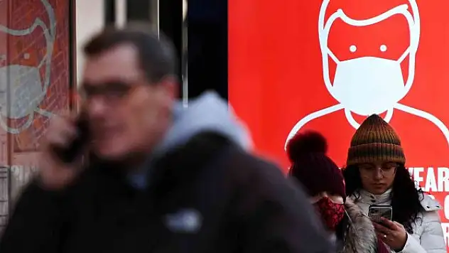 İngiltere'de 426 kişide Omicron'un alt mutasyonu tespit edildi