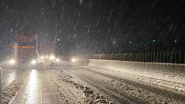 Adana - Ankara Otoyolu'nda ulaşım yeniden sağlanmaya başladı