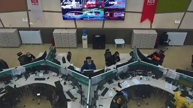 'Ambulanslar nereye gidiyor' diye merak edip 112'yi arayanlar var