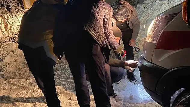 Ekipler hastaya ulaşabilmek için mücadele verdi