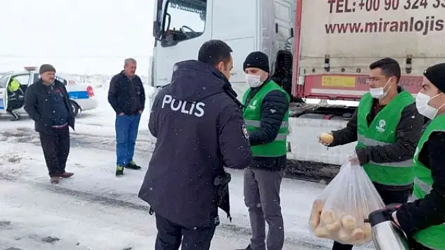 Karatay'da 24 saat kar mesaisi