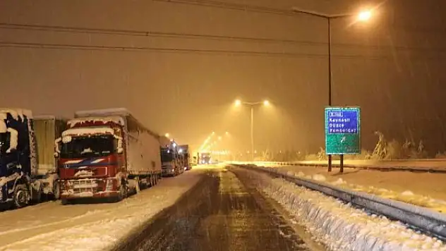 TEM'de trafik Bolu Tüneli'nden Düzce'ye ulaştı
