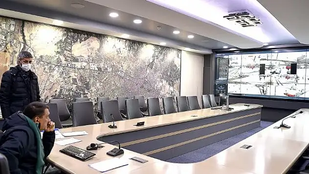 Malatya'da karla mücadele sürüyor