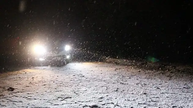 Bodrum'da kar yağışı yüksekleri beyaza bürüdü