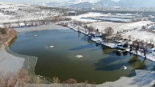 Şeker Gölü'nde 'kış' güzelliği