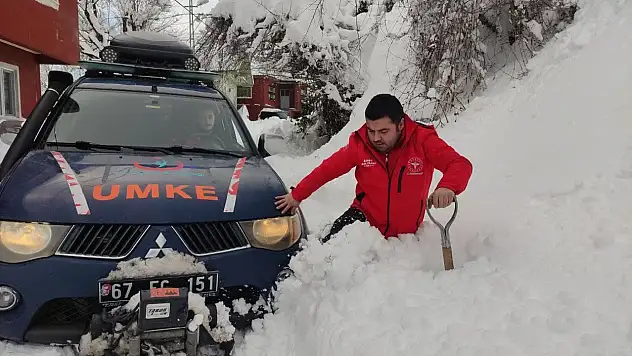 Diyaliz hastasına 14 saatlik kurtarma operasyonu